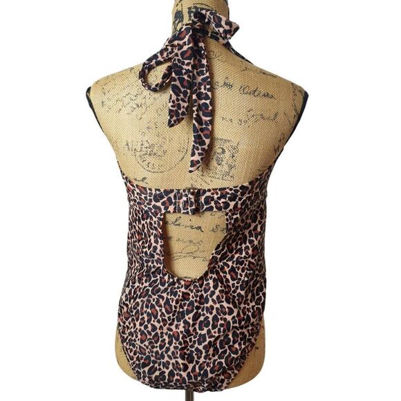 Kona Sol Womens Swimsuit 16W Leopard Twist-Front Halter One Piece Swimsuit Beach - Picture 4 of 7